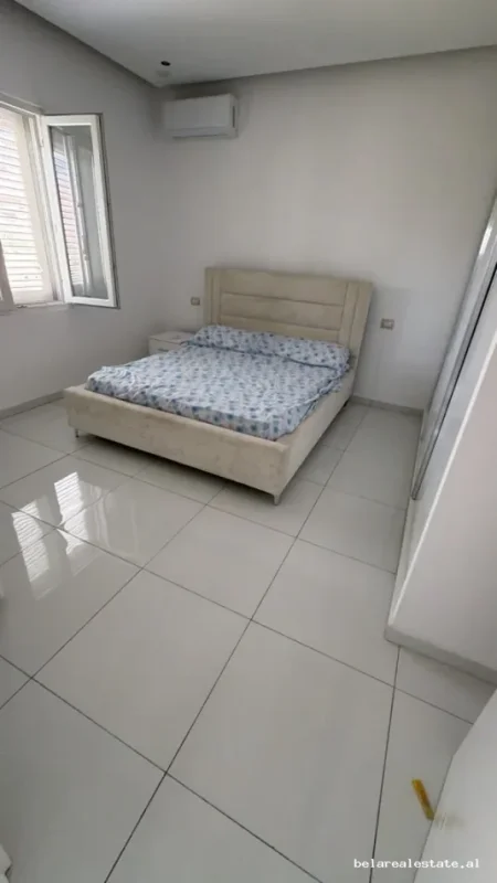Tirane, jepet me qera Vile Vile 2 Katshe Kati 2, 250 m² 900 € (Jordan Misja)