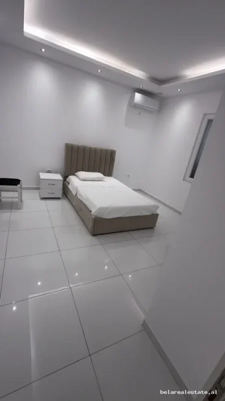 Tirane, jepet me qera Vile Vile 2 Katshe Kati 2, 250 m² 900 € (Jordan Misja)