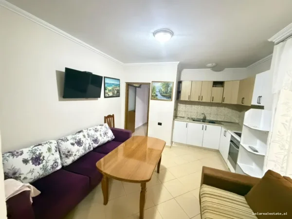 Tirane, jepet me qera Vile Vile 2 Katshe Kati 1, 60 m² 425 € (Bulevardi Zhan D'Ark)