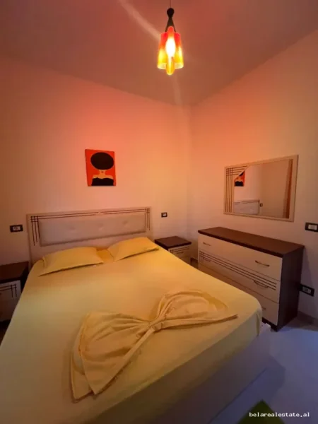 Tirane, jepet me qera apartament 1+1+Ballkon Kati 4, 60 m² 540 € (Kopshti Botanik)