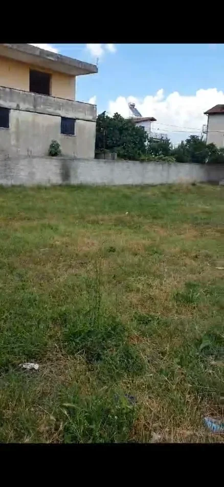 Tirane, shitet nga Pronari, pa-komision shtepi 5+1+Aneks+Ballkon Kati 2, 1.000 m² 140.000 € (Rruga Perjetesia)