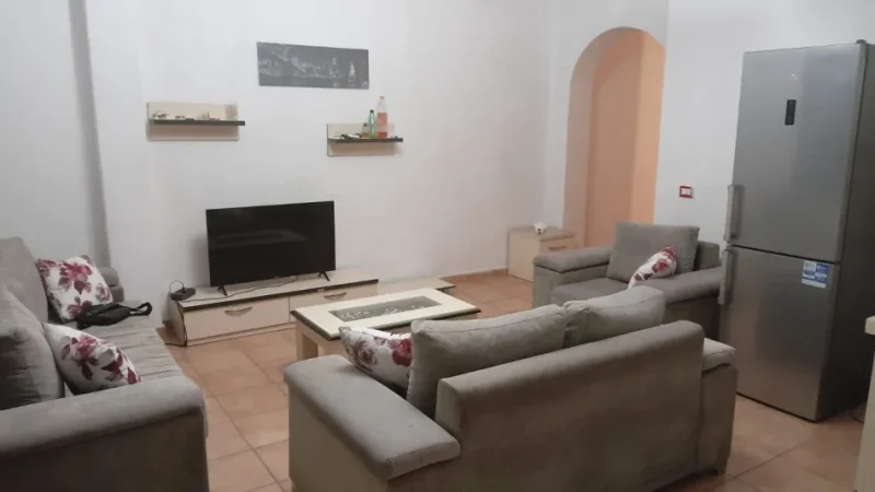 Tirane, jepet me qera apartament 2+1 Kati 2, 120 m² 550 € (Pallati me Shigjeta)