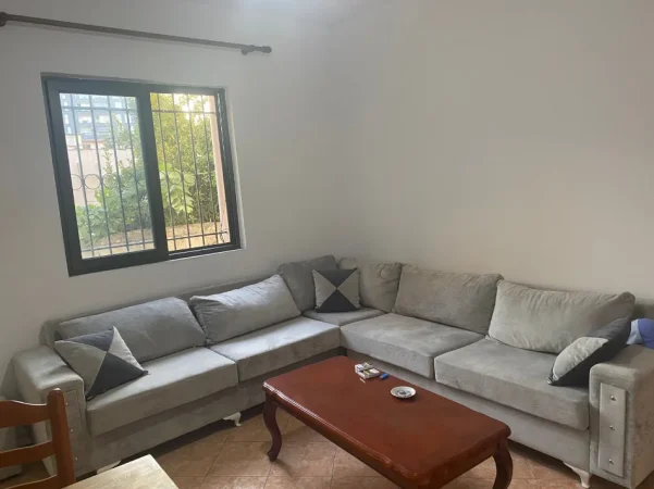 Tirane, jepet me qera apartament 1+1+Ballkon Kati 0, 64 m² 350 € (ne rrugen Don Bosko Tirane)