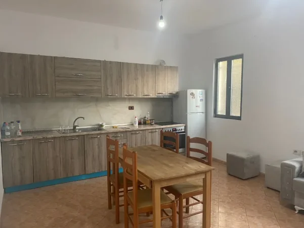 Tirane, jepet me qera apartament 1+1+Ballkon Kati 0, 64 m² 350 € (ne rrugen Don Bosko Tirane)