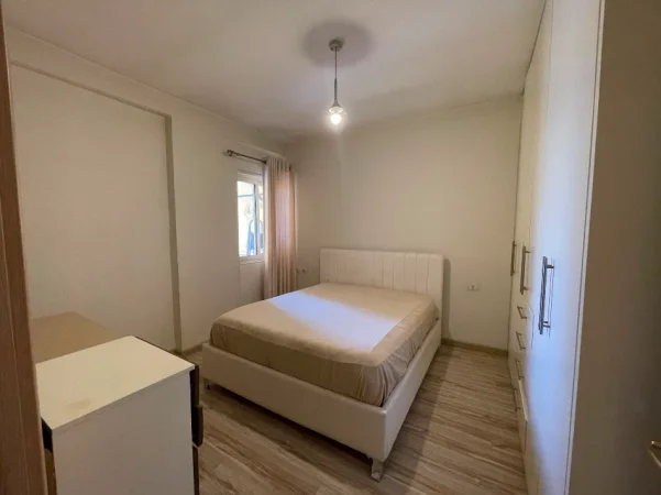 Tirane, shitet apartament 1+1+Ballkon Kati 5, 73 m² 140.000 € 