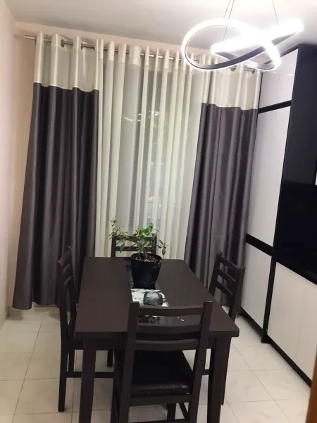 Tirane, jepet me qera Apartament 2+1 Kati 4, 75 m², 650€ (Ish-Resorant-Durrësi,Rruga Ferit Xhajko, Tiranë)