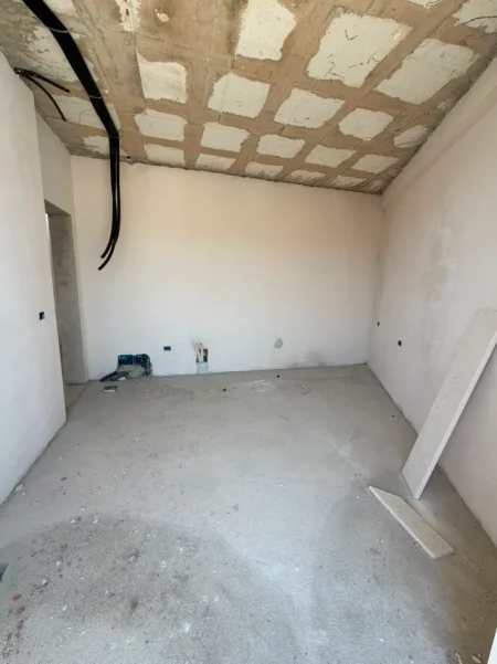 Tirane, shitet Vile Vile 2 Katshe , 277 m² 553.225 € (Farke)