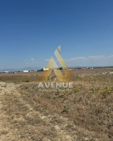 Durres, shitet toke ne bregdet , 4.000 m² (Rruga Shen Pjeter) Porto Romano