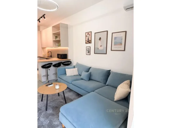 Tirane, jepet me qera apartament 1+1 Kati 5, 69 m² 916 € (Liqeni Thate)