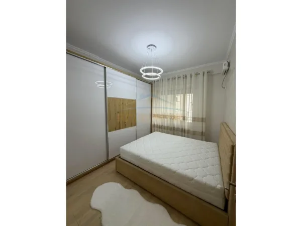 APARTAMENT 1+1 PER SHITJE , REZIDENCA GOLDEN PARK,SPITALI AMERIKAN 3
