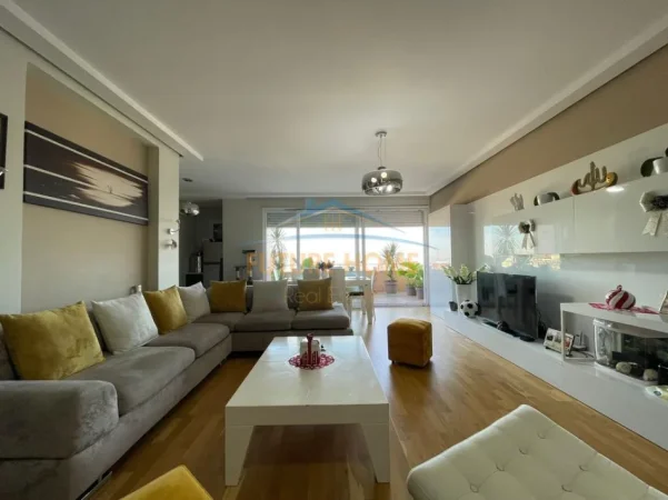 SHITET APARTAMENT 3+1+POST PARKIMI, KOPSHTI BOTANIK