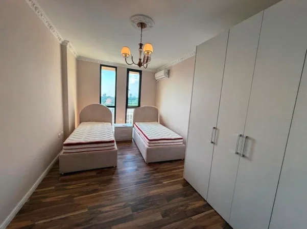 Tirane, shitet apartament 2+1 , 124 m² 305.000 € (Liqeni i Thate)