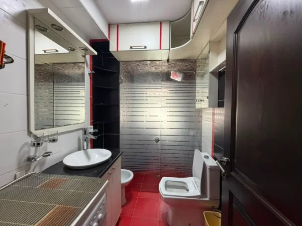 Tirane, jepet me qera apartament 2+1 Kati 3, 69 m² 600 € (21 dhjetori)