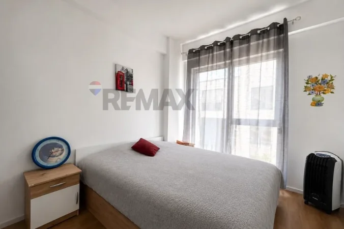 Tirane, shitet apartament 1+1 , 105.000 € (oxa)