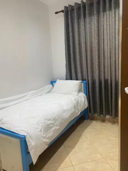 Tirane, jepet me qera apartament 2+1 Kati 1, 100 m² 430 € (Mbrapa Spitalit Hygea)