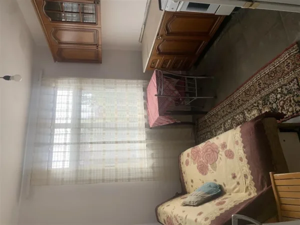 Tirane, jepet me qera apartament 2+1 Kati 3, 75 m² 430 € (Medreseja)