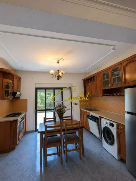 Tirane, jepet me qera apartament 1+1 Kati 2, 95 m² 550 € (BULEVARDI I RI)