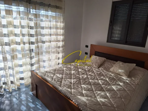 Tirane, jepet me qera apartament 1+1 Kati 2, 95 m² 550 € (BULEVARDI I RI)