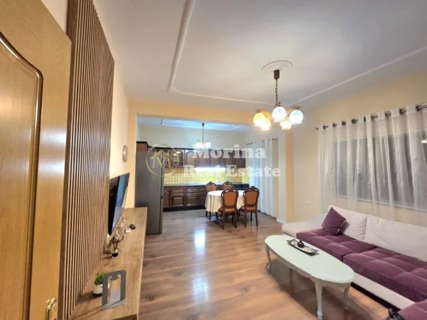 Tirane, jepet me qera apartament 3+1 Kati 2, 169 m² 800 € (Fusha Aviacionit)