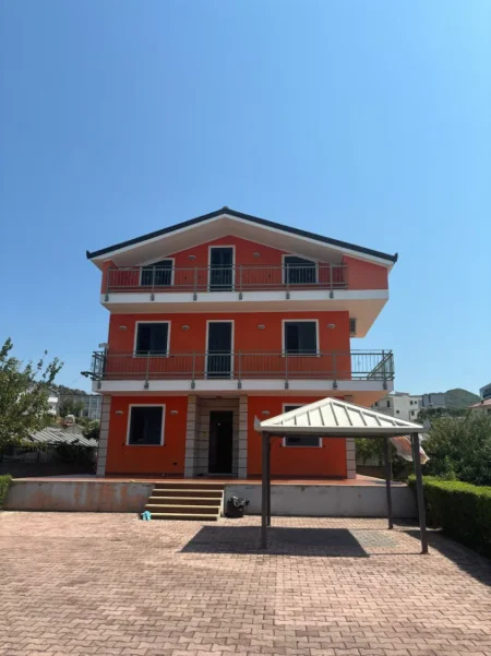Tirane, shitet Vile Vile 3 Katshe Kati 3, 1.200 m² 250.000 € (Marikaj, Vore)