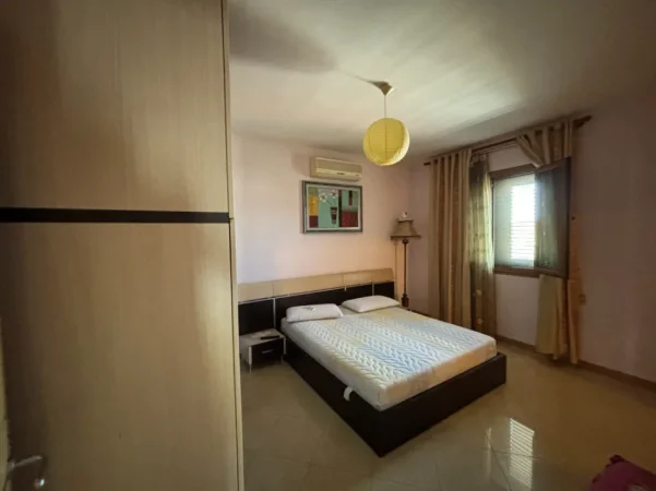 Tirane, shitet Vile Vile 3 Katshe Kati 3, 1.200 m² 250.000 € (Marikaj, Vore)