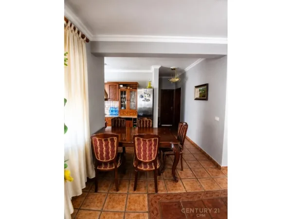 Tirane, shitet apartament 3+1 Kati 4, 108 m² 280.000 € (Rruga e Durresit bot145611)