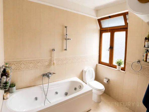 Tirane, shitet apartament 3+1 Kati 4, 108 m² 280.000 € (Rruga e Durresit bot145611)