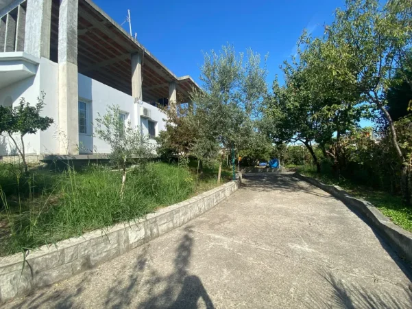 Durres, shitet Vile Vile 3 Katshe Kati 3, 781 m² 450.000 € (shijak)