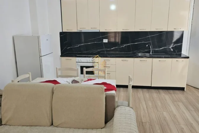Tirane, jepet me qera apartament 2+1+Ballkon Kati 2, 64 m² 550 € (Ali Demi Kompleksi Mangalem)