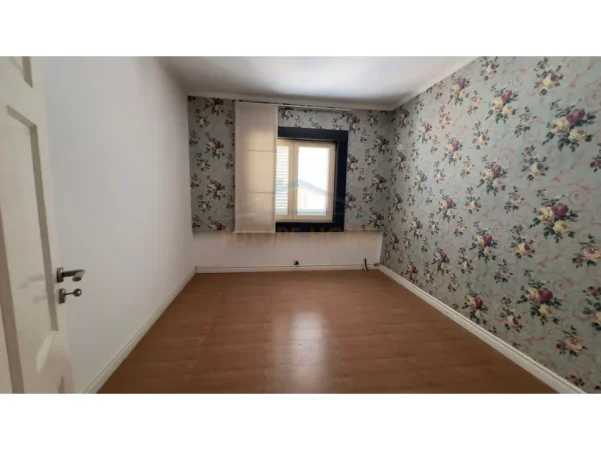 Tirane, shitet apartament 3+1 Kati 6, 143 m² 430.000 € 