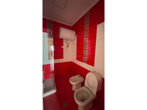 Tirane, shitet apartament 3+1 Kati 6, 143 m² 430.000 € 
