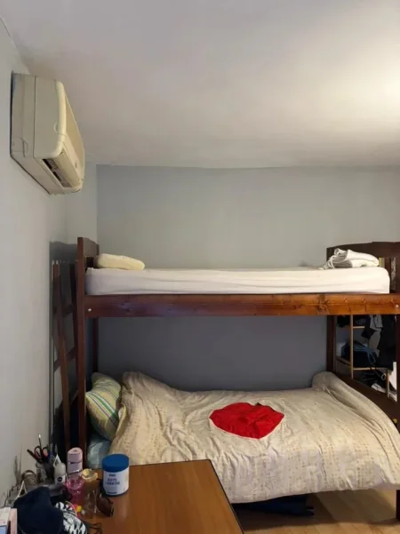Tirane, jepet me qera apartament 3+1 Kati 6, 125 m² 900 € (Sheshi Skendebej)