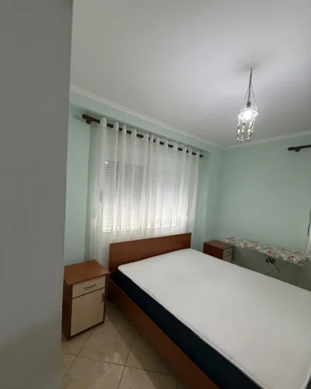 Tirane, jepet me qera apartament 2+1 Kati 3, 67 m² 500 € (Brryli)