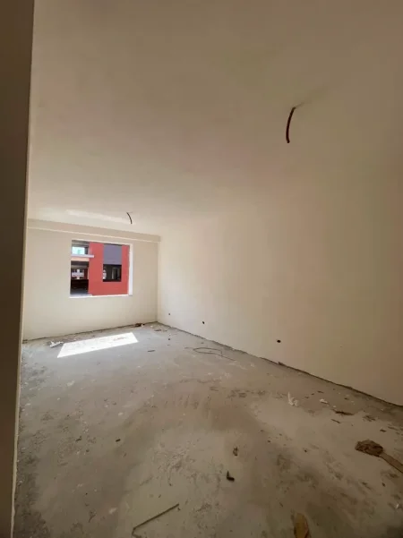 Tirane, shitet apartament 1+1 , 61 m² 65.560 € (Paskuqan)