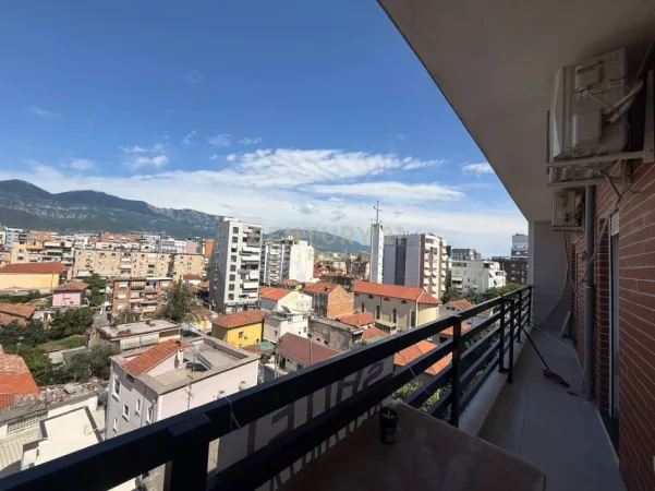shitet apartament 1+1+Ballkon Kati 6, 75 m² 200.000 € (Selvia)