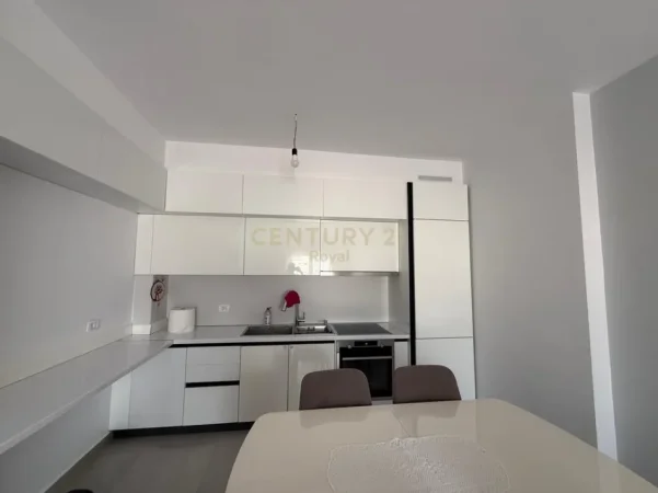 shitet apartament 1+1+Ballkon Kati 6, 75 m² 200.000 € (Selvia)