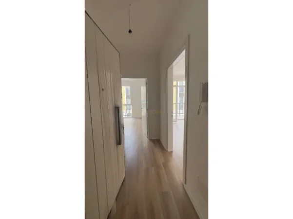 Tirane, shitet apartament 1+1 Kati 1, 57 m² 104.784 € 