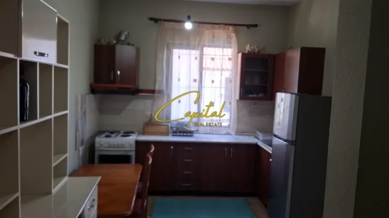 Tirane, jepet me qera apartament 1+1 Kati 2, 65 m² 450 € (DON BOSKO)