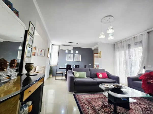 Tirane, shitet apartament 3+1+Aneks+Ballkon Kati 6, 130 m² 416.000 € (rruga e kosovareve)