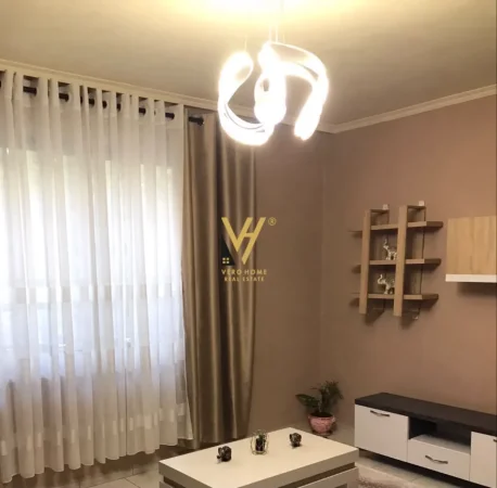Tirane, jepet me qera apartament 2+1+Ballkon Kati 5, 75 m² 650 € (FERIT XHAJKO)