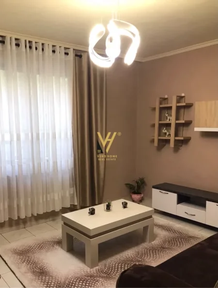 Tirane, jepet me qera apartament 2+1+Ballkon Kati 5, 75 m² 650 € (FERIT XHAJKO)