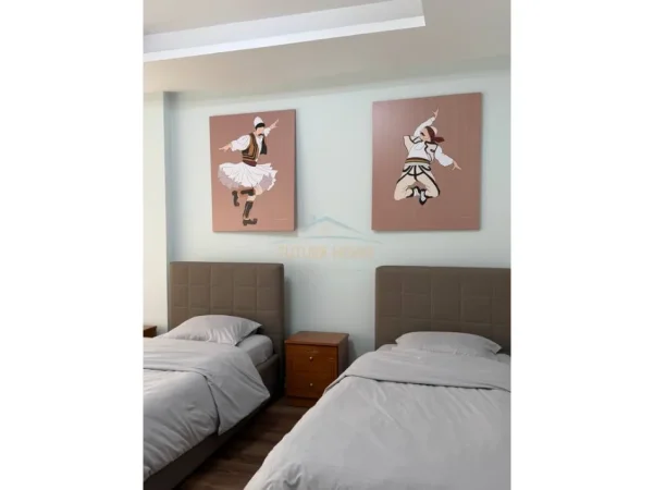 Tirane, shitet apartament 2+1 Kati 1, 100 m² 230.000 € (RRUGA E DIBRES)