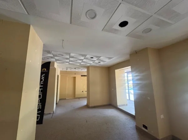 Tirane, shitet ambjent biznesi Kati 2, 76 m² 500.000 € (Tawian)