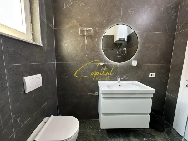 Tirane, jepet me qera apartament 3+1 Kati 2, 150 m² 750 € (ASTIR)