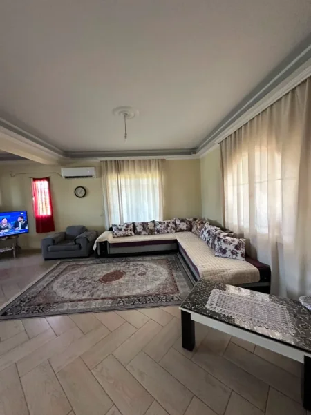 Tirane, shitet apartament 2+1 , 279 m² 250.000 € (Univers City)