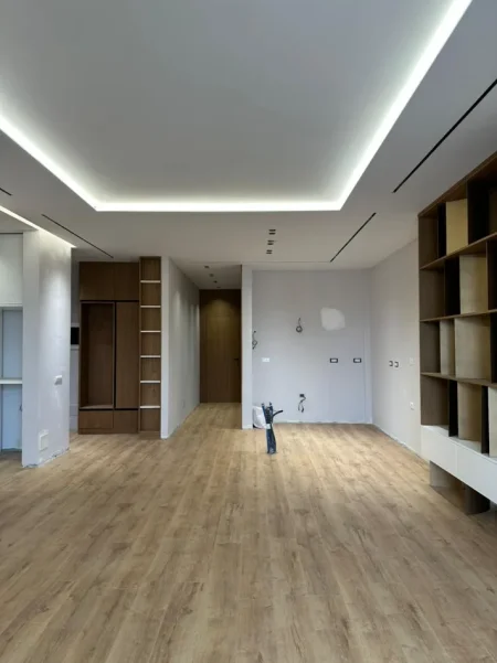 Tirane, shitet apartament 2+1 , 145 m² 670.000 € (Komuna e Parisit)
