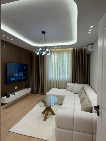 Tirane, shitet apartament 1+1+Aneks+Ballkon Kati 2, 55 m² (Rruga Bilal Xhaferri)