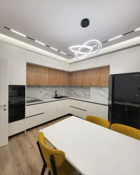 Tirane, shitet apartament 2+1 , 102 m² 255.000 € (Porcelan)