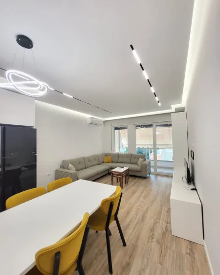 Tirane, shitet apartament 2+1 , 102 m² 255.000 € (Porcelan)