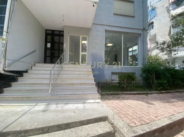Tirane, jepet me qera ambjent biznesi Kati 0, 57 m² 500 € (liqeni i thate)